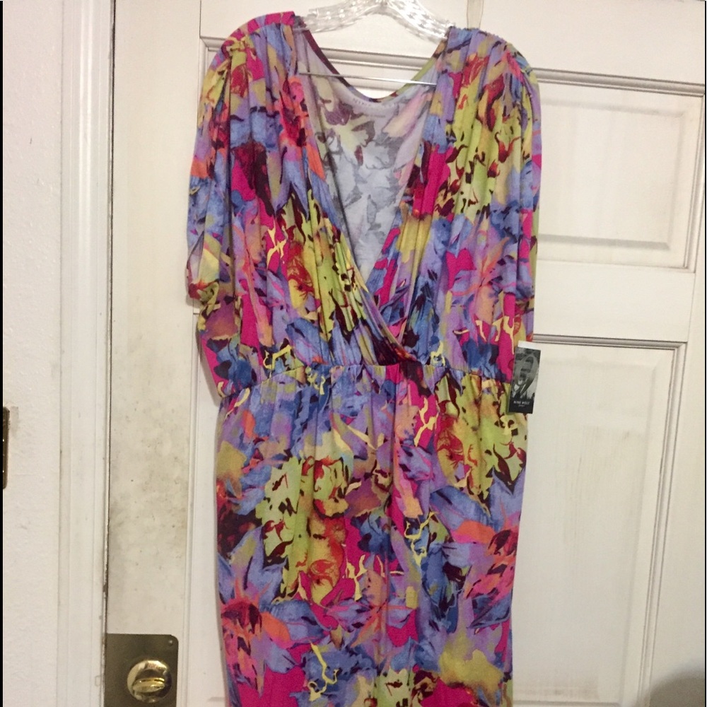 Beautiful abstract knit crossover dress by Nine W.